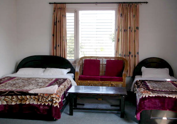 Giri Guest House Hotel in Lakeside Pokhara Nepal travel guide